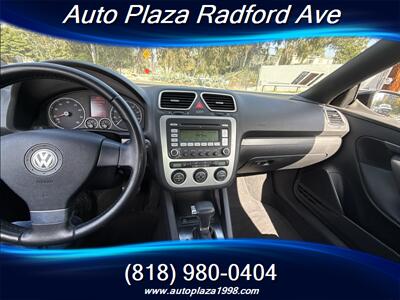 2009 Volkswagen Eos Komfort   - Photo 10 - Studio City, CA 91604