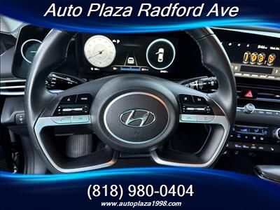 2022 Hyundai ELANTRA Limited   - Photo 14 - Studio City, CA 91604