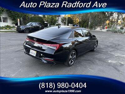 2022 Hyundai ELANTRA Limited   - Photo 4 - Studio City, CA 91604