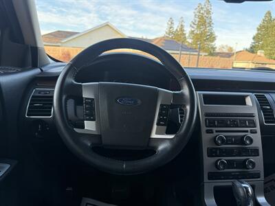 2009 Ford Flex SEL   - Photo 9 - Elk Grove, CA 95624