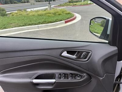 2016 Ford Escape SE - Photo 13 - Elk Grove, CA 95624