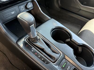 2022 Honda Civic LX   - Photo 20 - Elk Grove, CA 95624