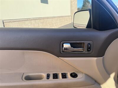 2006 Ford Fusion V6 SE - Photo 14 - Elk Grove, CA 95624