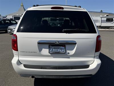2005 Chrysler Town & Country LX   - Photo 5 - Elk Grove, CA 95624