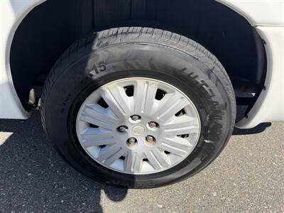 2005 Chrysler Town & Country LX   - Photo 23 - Elk Grove, CA 95624