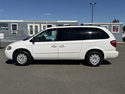 2005 Chrysler Town & Country LX   - Photo 7 - Elk Grove, CA 95624