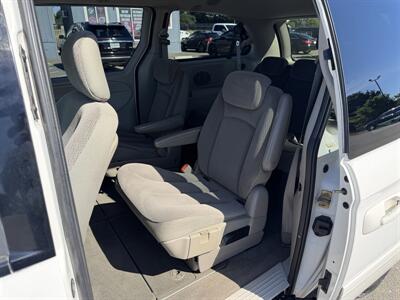 2005 Chrysler Town & Country LX   - Photo 15 - Elk Grove, CA 95624