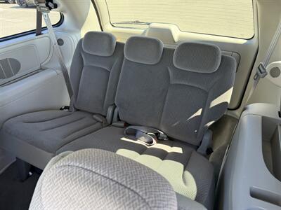 2005 Chrysler Town & Country LX   - Photo 16 - Elk Grove, CA 95624