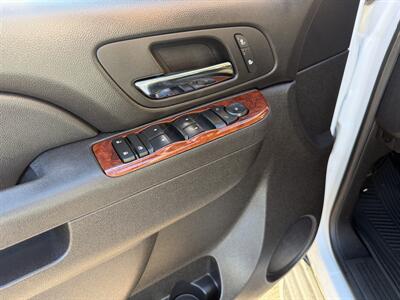 2014 GMC Yukon XL SLT   - Photo 17 - Elk Grove, CA 95624