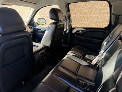 2014 GMC Yukon XL SLT   - Photo 19 - Elk Grove, CA 95624