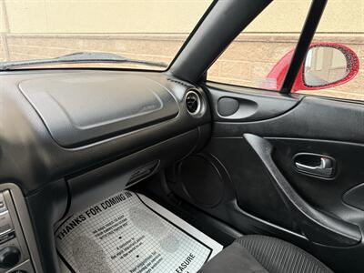 2005 Mazda MX-5 Miata LS   - Photo 13 - Elk Grove, CA 95624