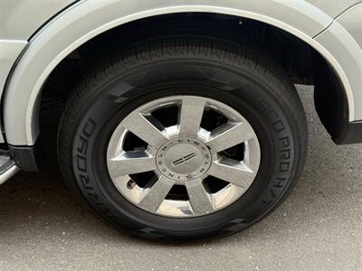 2005 Lincoln Navigator Luxury - Photo 33 - Elk Grove, CA 95624