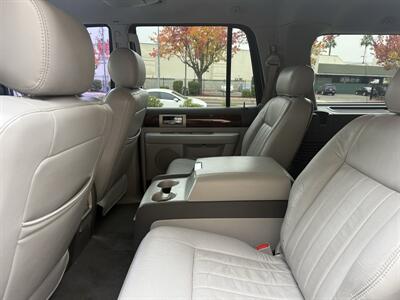 2005 Lincoln Navigator Luxury - Photo 19 - Elk Grove, CA 95624