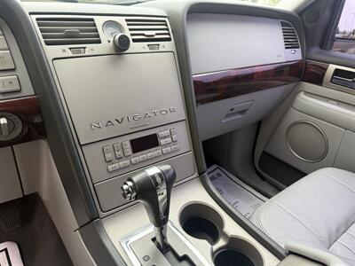 2005 Lincoln Navigator Luxury - Photo 15 - Elk Grove, CA 95624