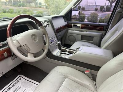 2005 Lincoln Navigator Luxury - Photo 9 - Elk Grove, CA 95624