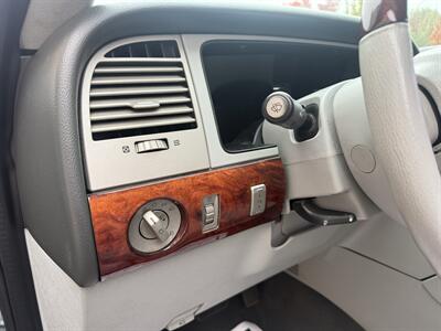 2005 Lincoln Navigator Luxury - Photo 13 - Elk Grove, CA 95624