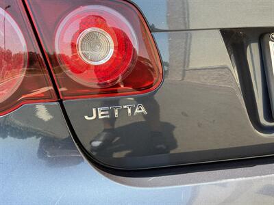 2010 Volkswagen Jetta Limited Edition PZEV   - Photo 7 - Elk Grove, CA 95624