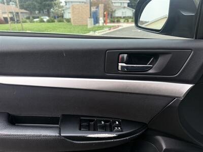 2010 Subaru Outback 2.5i - Photo 12 - Elk Grove, CA 95624
