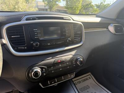 2016 Kia Sorento LX V6 - Photo 9 - Elk Grove, CA 95624