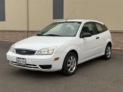 2005 Ford Focus ZX3 SE   - Photo 3 - Elk Grove, CA 95624