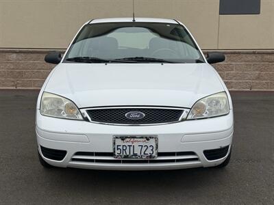 2005 Ford Focus ZX3 SE   - Photo 2 - Elk Grove, CA 95624