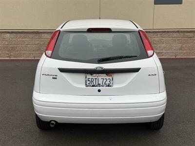 2005 Ford Focus ZX3 SE   - Photo 7 - Elk Grove, CA 95624