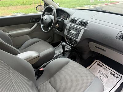 2005 Ford Focus ZX3 SE   - Photo 20 - Elk Grove, CA 95624