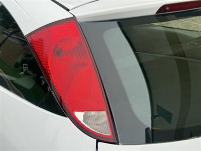 2005 Ford Focus ZX3 SE   - Photo 27 - Elk Grove, CA 95624