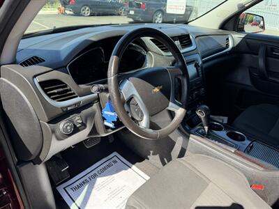 2017 Chevrolet Traverse LT - Photo 12 - Elk Grove, CA 95624