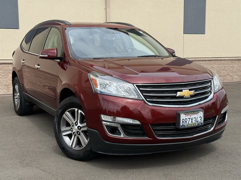 Red (Burgundy) 2017 Chevrolet Traverse 1LT FWD SUV / Crossover Front-Wheel Drive Automatic