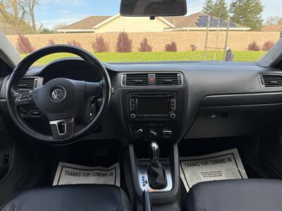 2011 Volkswagen Jetta SE PZEV   - Photo 9 - Elk Grove, CA 95624