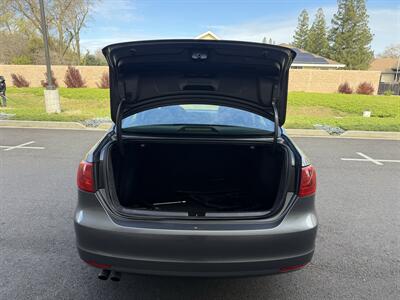 2011 Volkswagen Jetta SE PZEV   - Photo 18 - Elk Grove, CA 95624