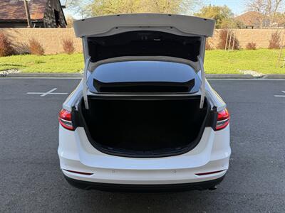 2020 Ford Fusion SE   - Photo 17 - Elk Grove, CA 95624