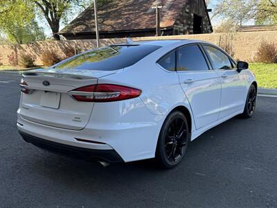 2020 Ford Fusion SE   - Photo 6 - Elk Grove, CA 95624