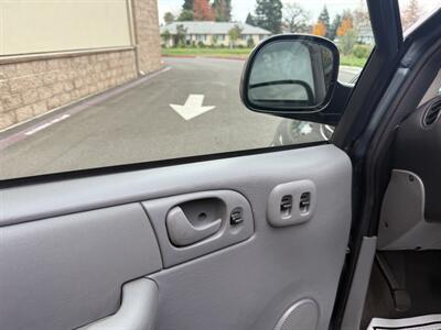 2006 Dodge Grand Caravan SE   - Photo 13 - Elk Grove, CA 95624
