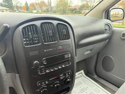 2006 Dodge Grand Caravan SE   - Photo 14 - Elk Grove, CA 95624