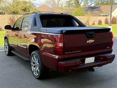 2008 Chevrolet Avalanche LS   - Photo 4 - Elk Grove, CA 95624