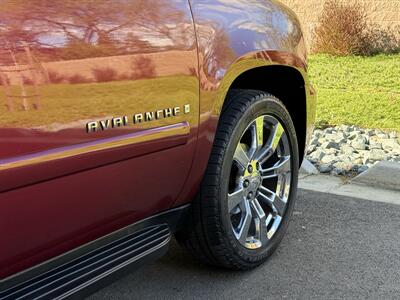 2008 Chevrolet Avalanche LS   - Photo 22 - Elk Grove, CA 95624