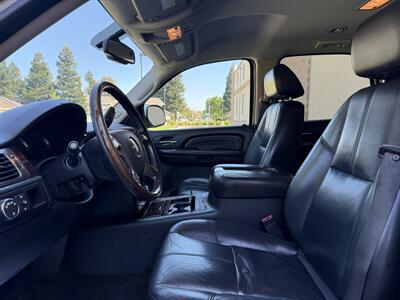 2007 GMC Yukon Denali   - Photo 10 - Elk Grove, CA 95624