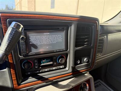 2004 Cadillac Escalade EXT   - Photo 15 - Elk Grove, CA 95624