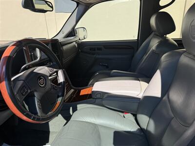 2004 Cadillac Escalade EXT   - Photo 11 - Elk Grove, CA 95624