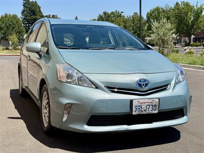 2014 Toyota Prius v Two   - Photo 2 - Elk Grove, CA 95624