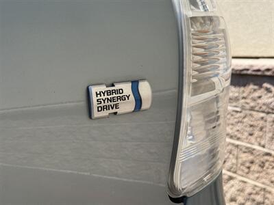 2014 Toyota Prius v Two   - Photo 9 - Elk Grove, CA 95624