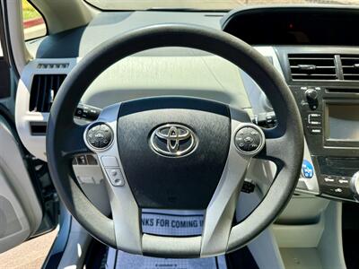 2014 Toyota Prius v Two   - Photo 14 - Elk Grove, CA 95624