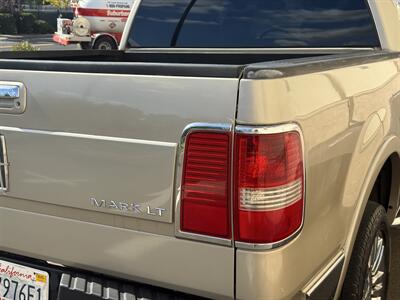 2008 Lincoln Mark LT 4dr SuperCrew - Photo 25 - Elk Grove, CA 95624