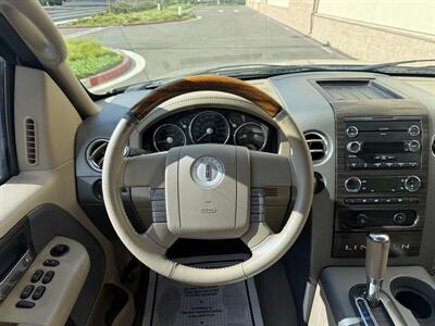 2008 Lincoln Mark LT 4dr SuperCrew - Photo 11 - Elk Grove, CA 95624