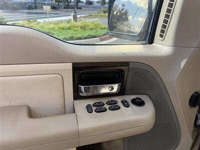 2008 Lincoln Mark LT 4dr SuperCrew - Photo 14 - Elk Grove, CA 95624
