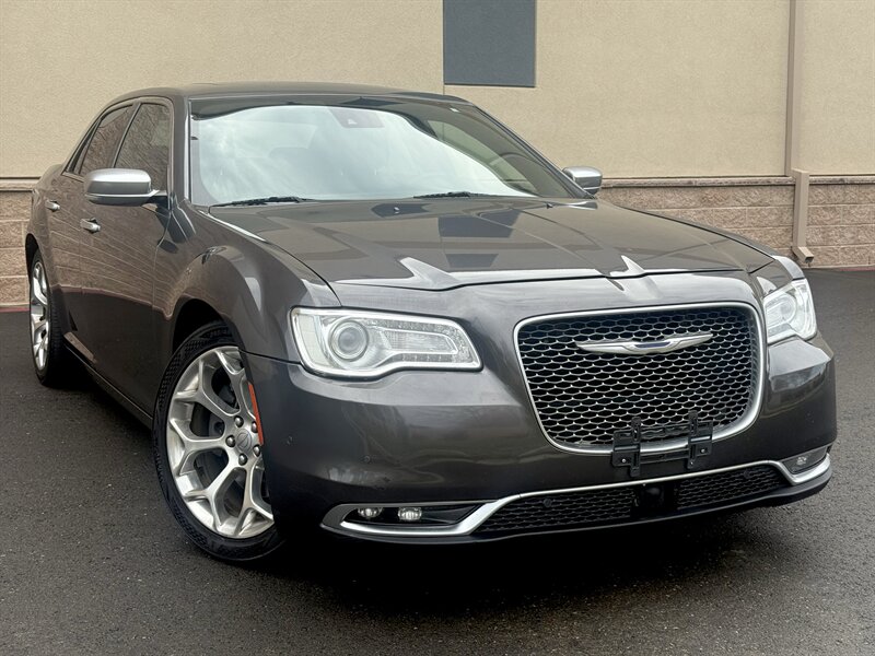 2016 Chrysler 300 C Platinum RWD