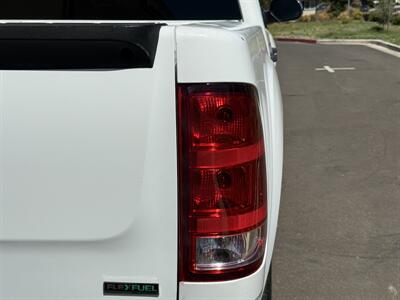 2011 GMC Sierra 1500 SLE   - Photo 18 - Elk Grove, CA 95624