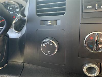 2011 GMC Sierra 1500 SLE   - Photo 28 - Elk Grove, CA 95624
